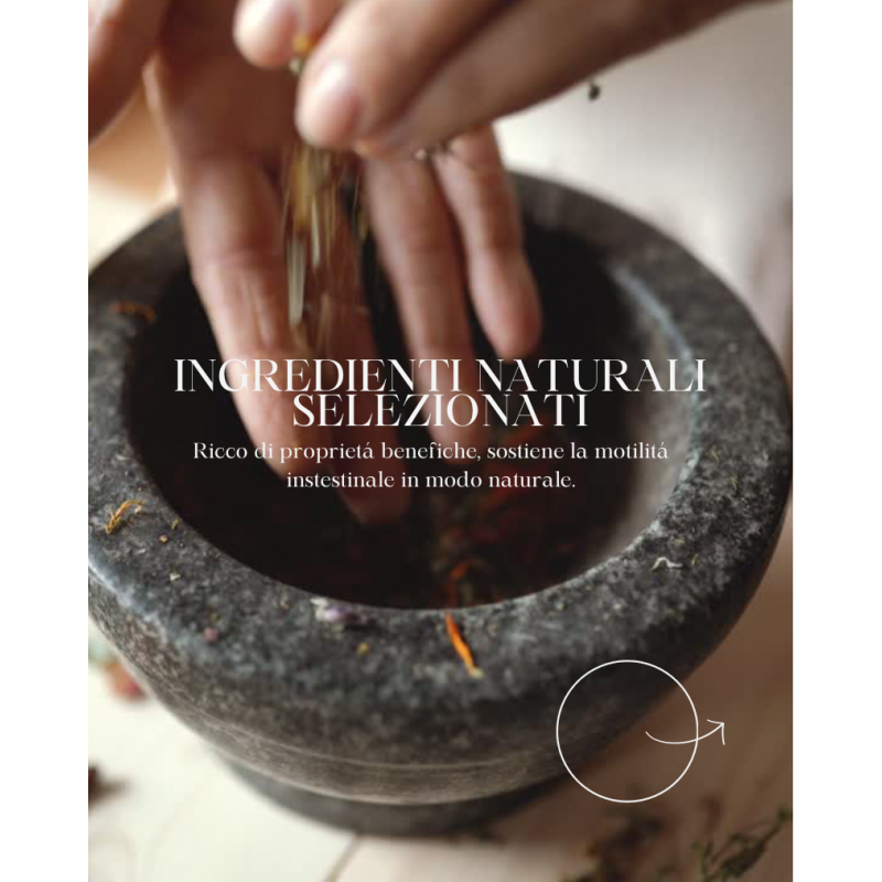 Foto con mortaio erbe e mani